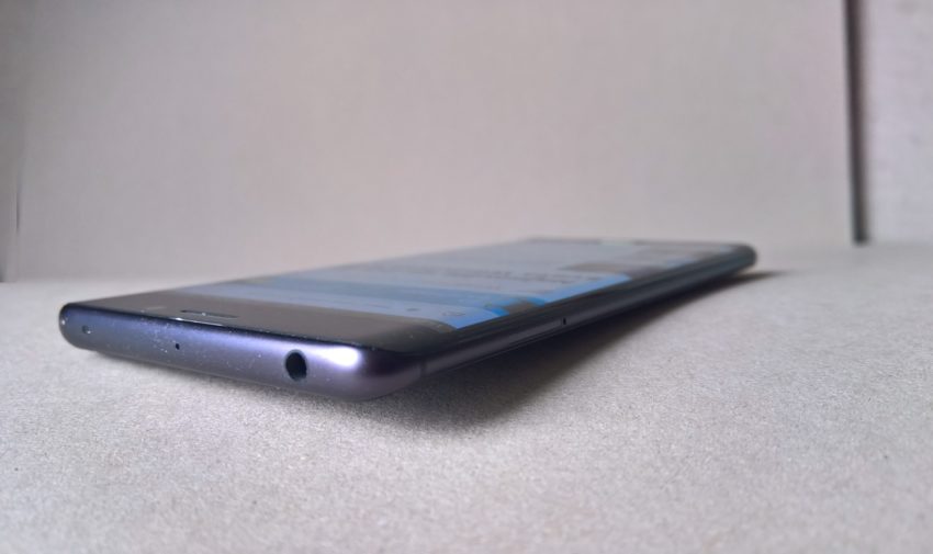 Xiaomi Mi Note 2 recenzia _hrany_3