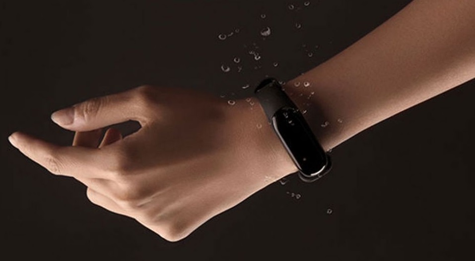 Xiaomi Mi Band 3 vodeodlnost_2