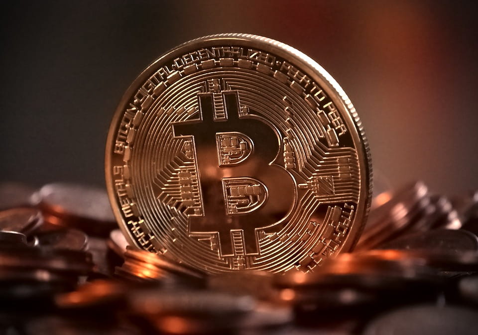 bitcoin-2007769_960_720-min