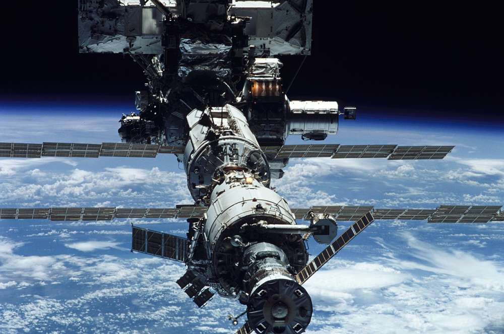 iss-11114_1280_opt