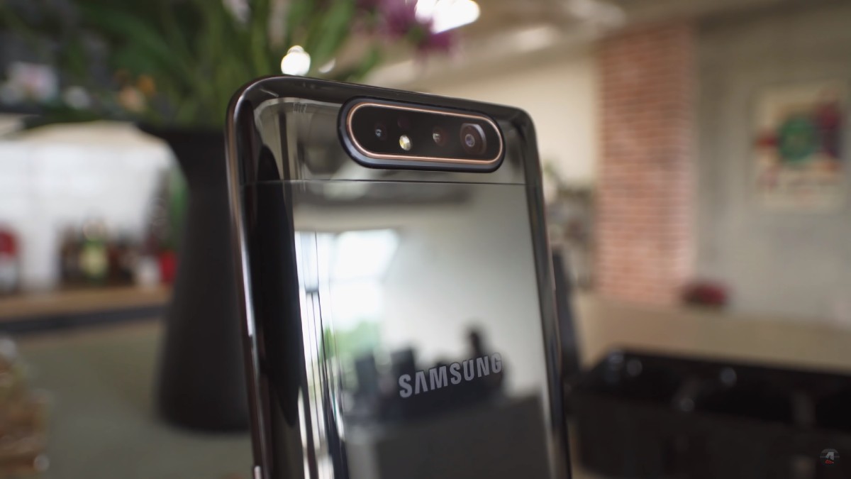 Samsung Galaxy A80 (2)