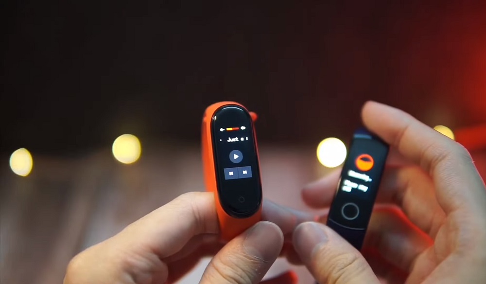 Xiaomi Mi Band 4 vs Honor band 5_moznosti interakcii
