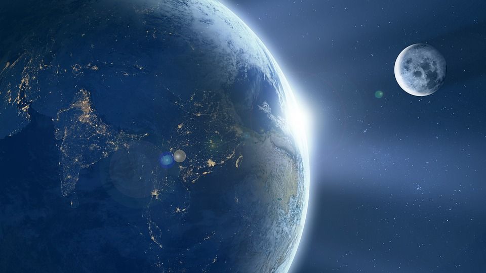 Zem vo vesmire earth-1388003_960_720