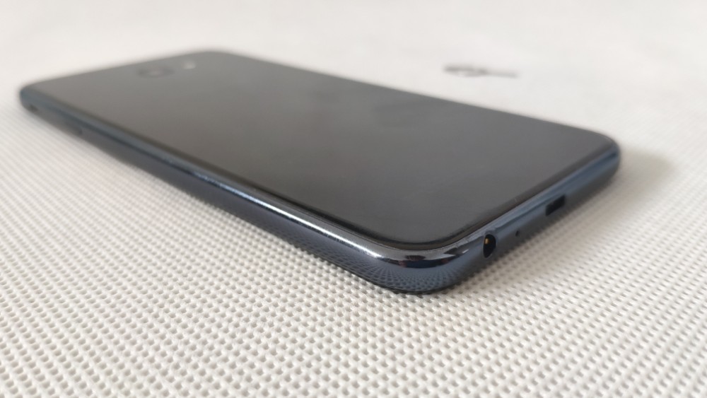 recenzia Samsung Galaxy J4+_2