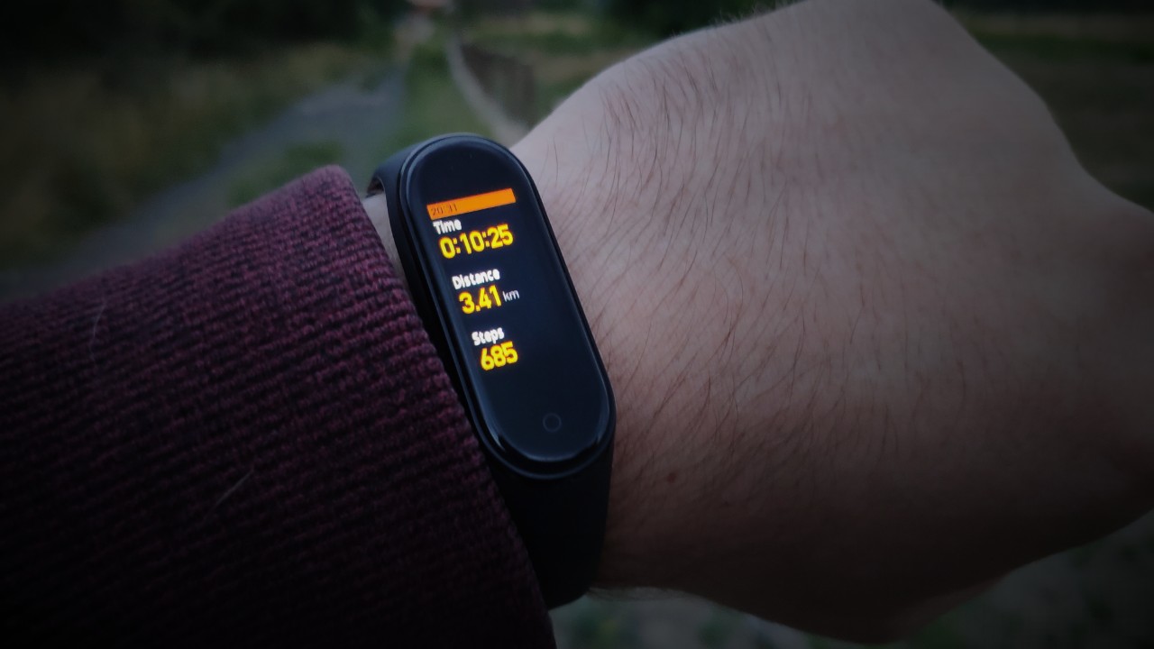 Xiaomi Mi Band 4 fitness naramok