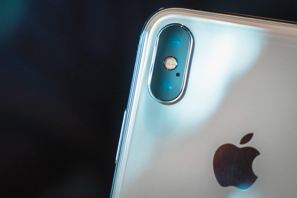 iPhone Apple