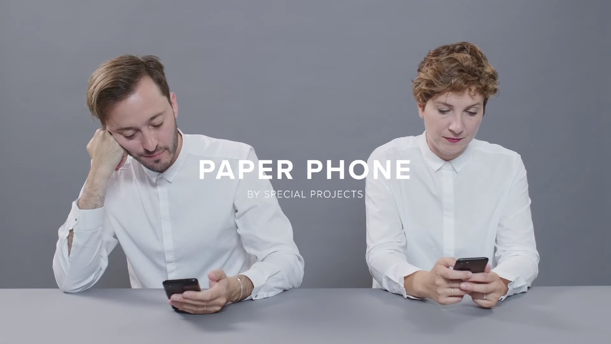 Papierovy telefon Google