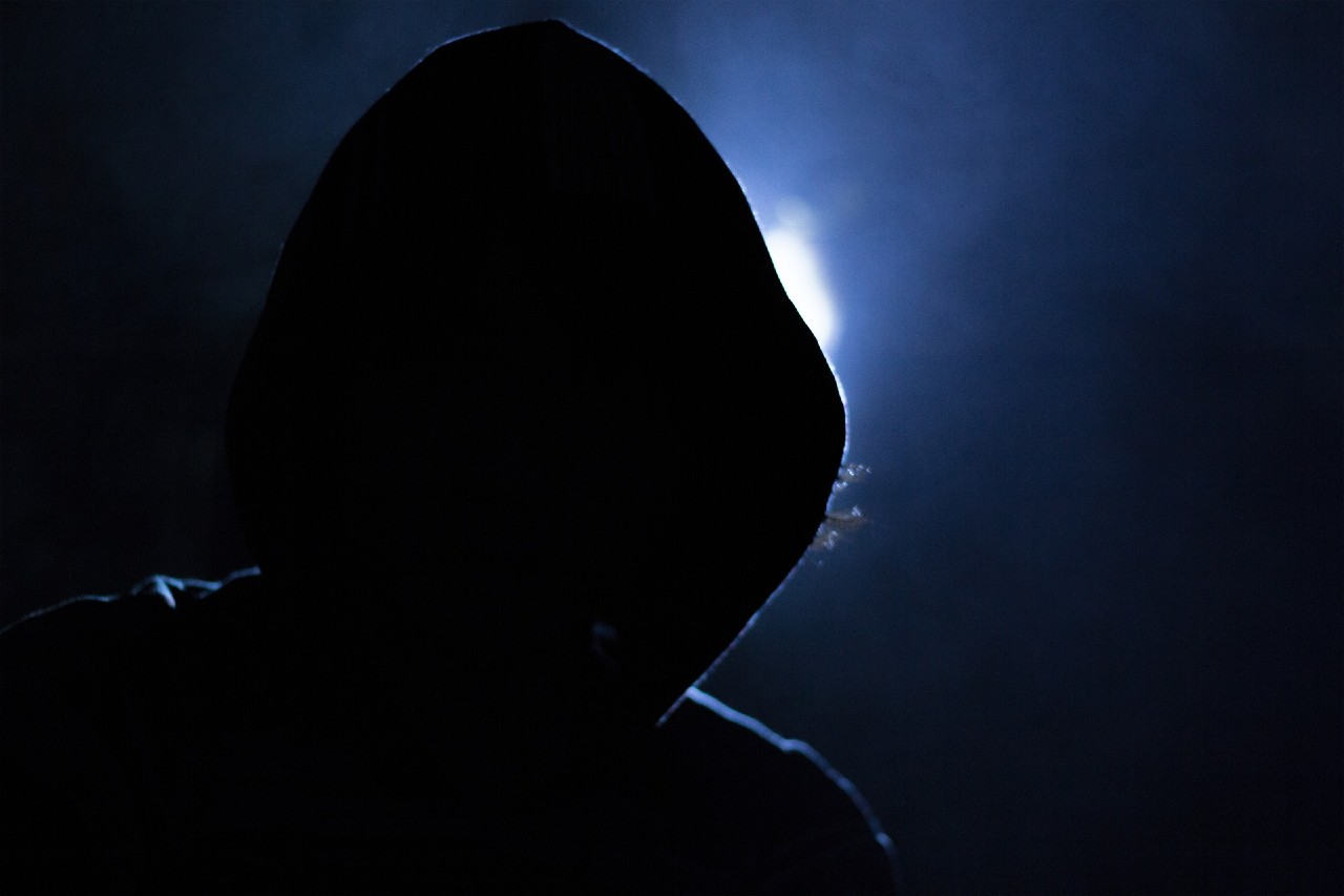 hacker-1725256_1920 (1)