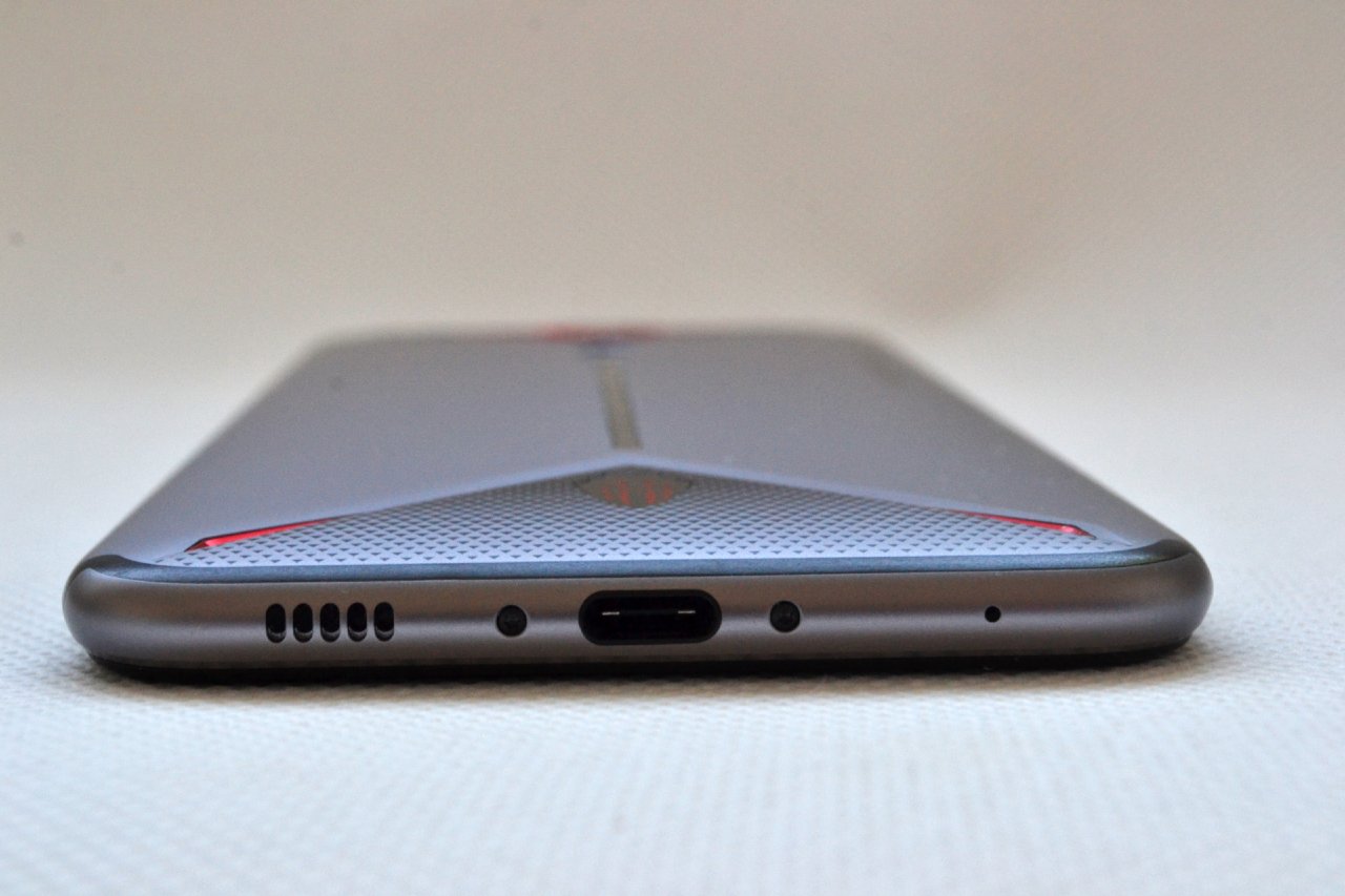 Red Magic 3S_USB_Type_C_recenzia