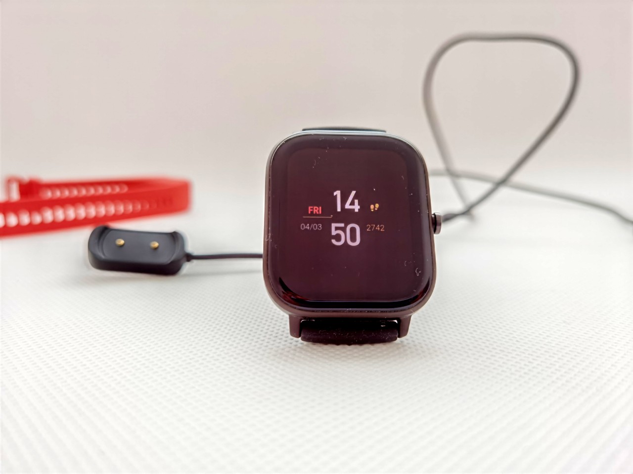 Xiaomi Amazfit GTS_Always on display (1)