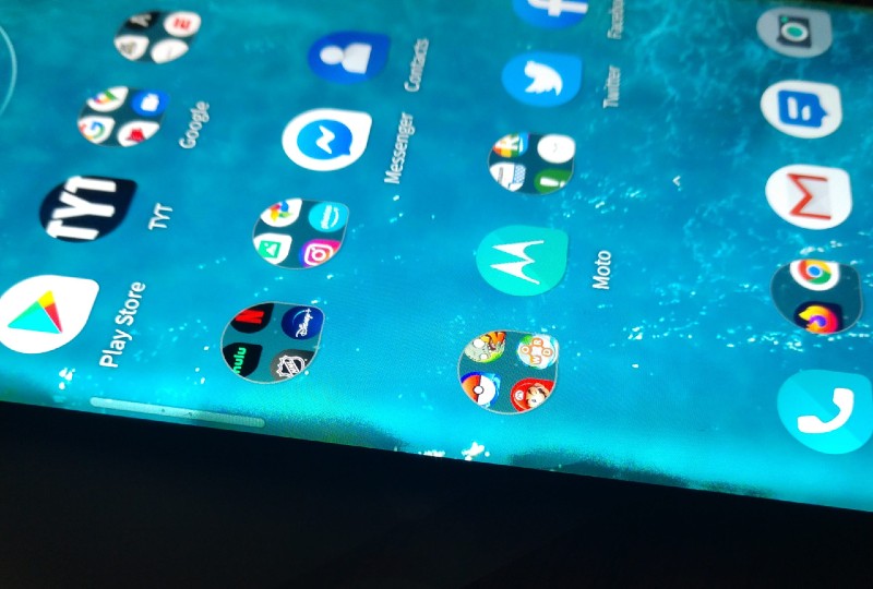 Motorola Edge+_problemy s displejom_1