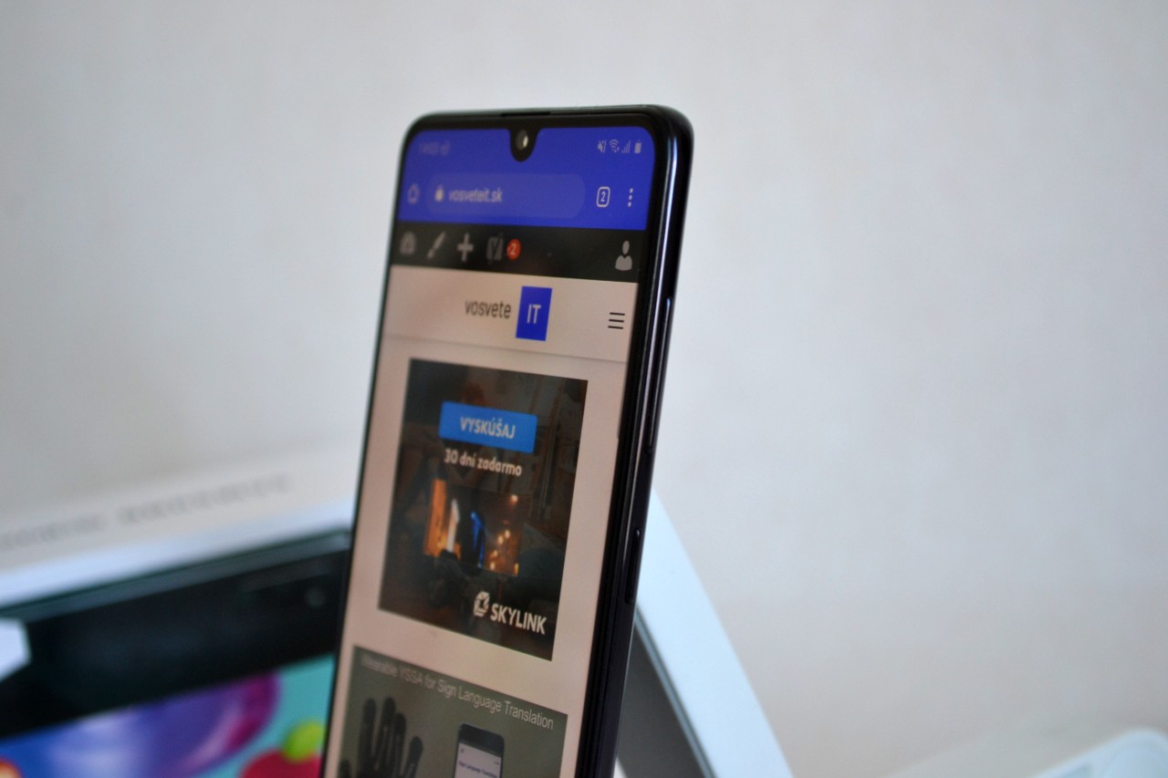 Samsung Galaxy A41_stena s ovladanim hlasitosti