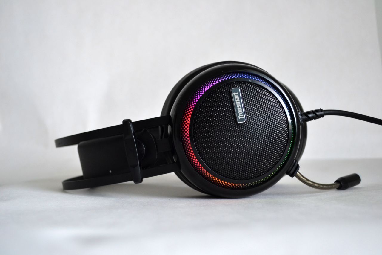 Tronsmart Glary_recenzia_mikrofon