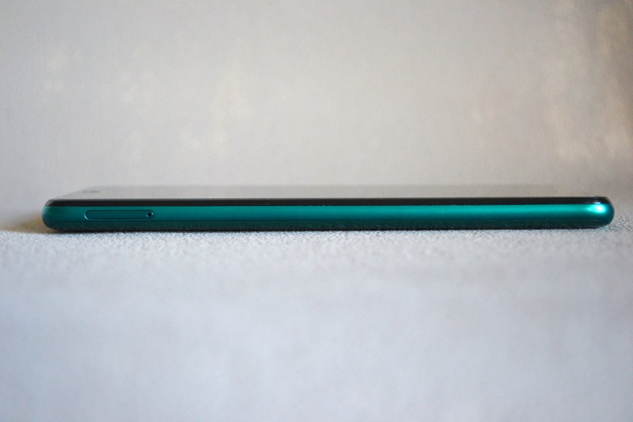 Honor 10X Lite_vystup pre SIM karty