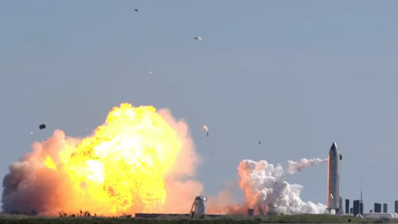 starship SN9 explodovala