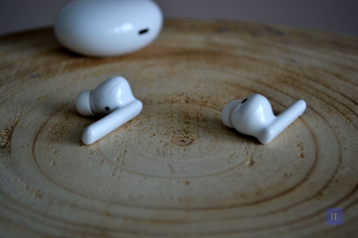 Huawei FreeBuds 4i_recenzia_pohlad na sluchadla_3