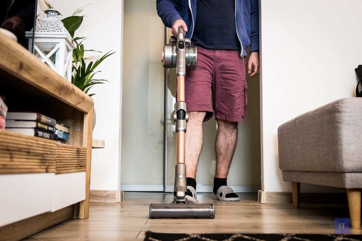recenzia_JIMMY H9 Pro_vysavanie
