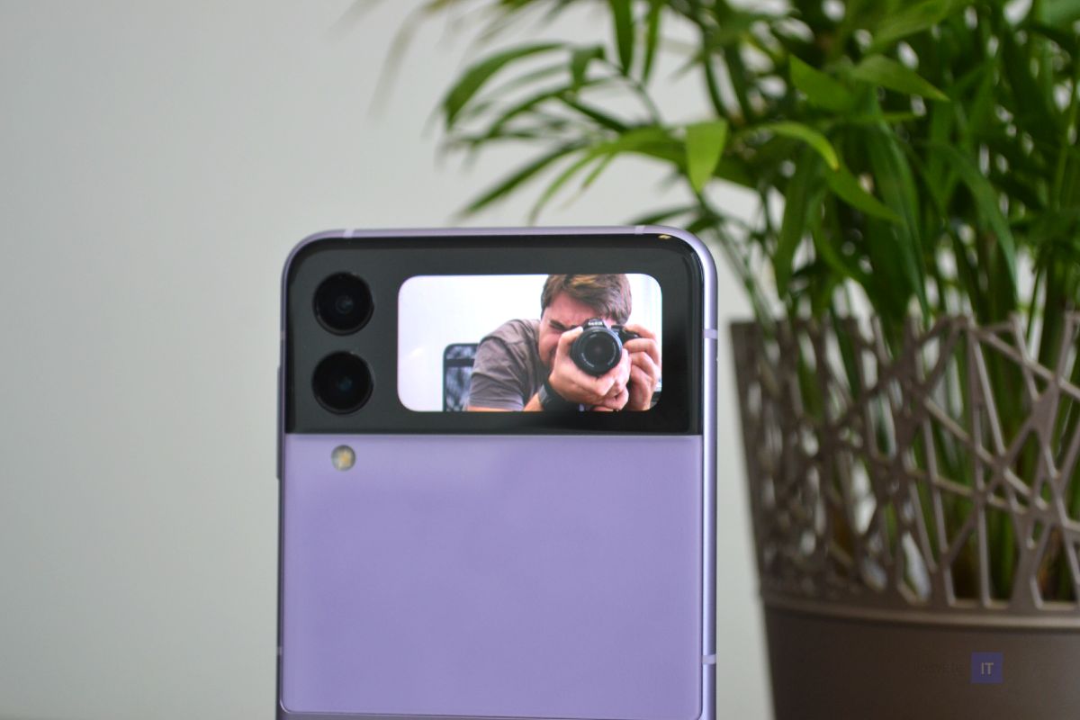 Galaxy Z Flip 3_recenzia_predny displej