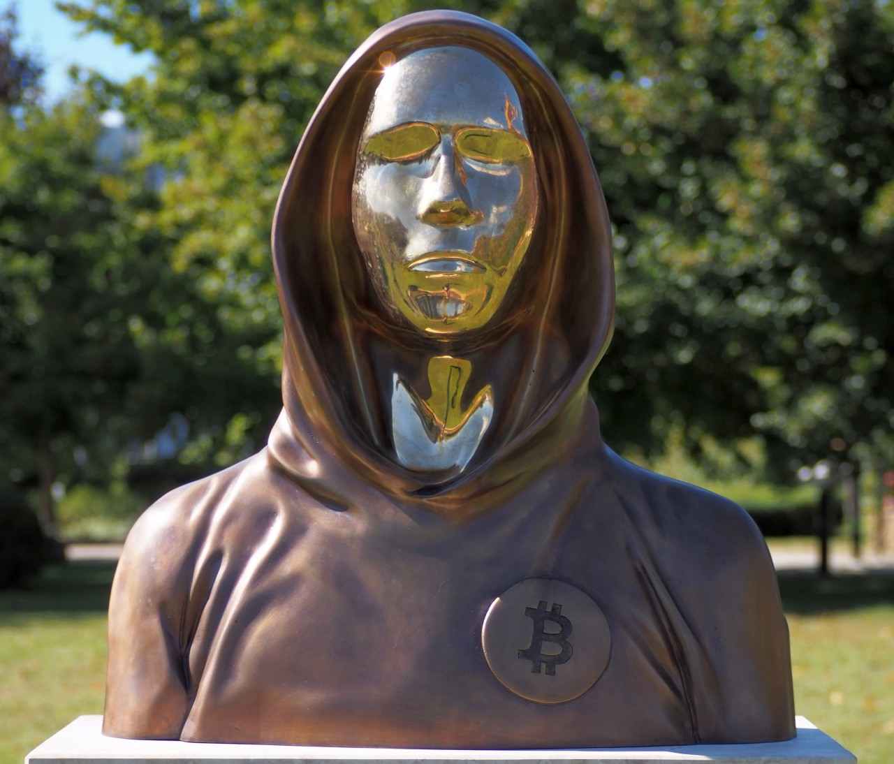Busta Satoshi_Nakamoto_v budapesti