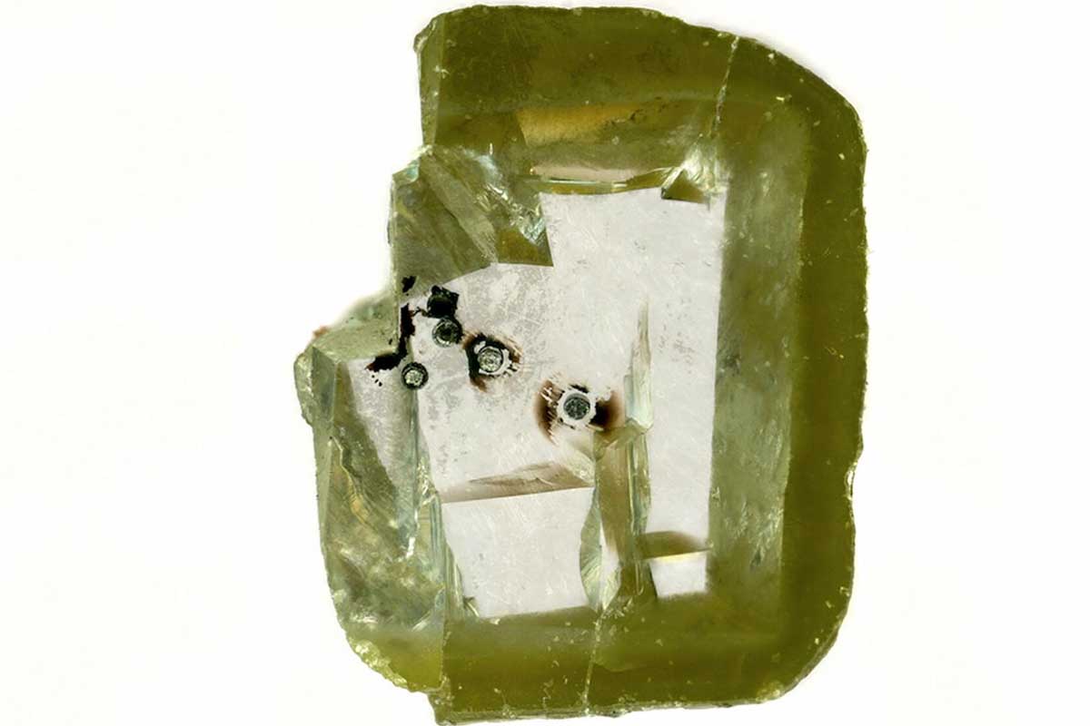 Vedci na povrchu objavili nový minerál - davemaolit