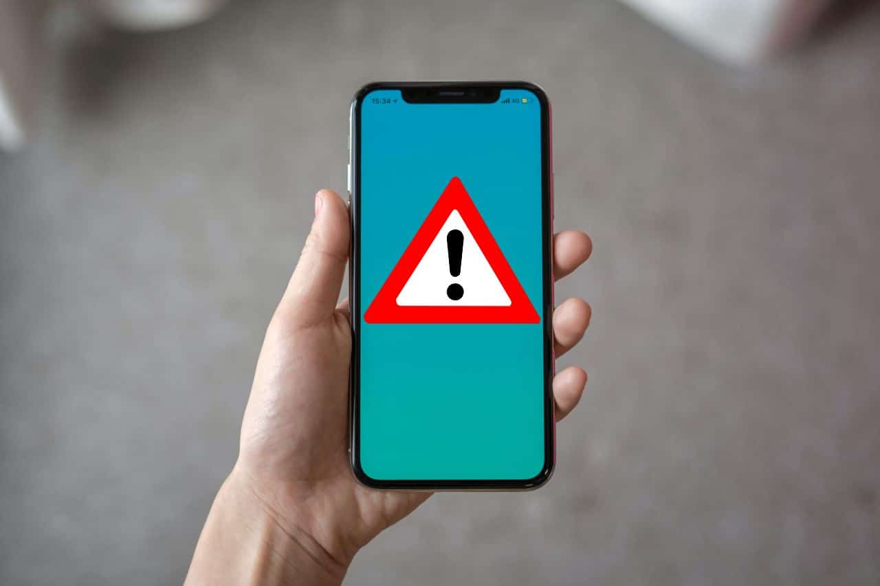 Smartfon_pozor
