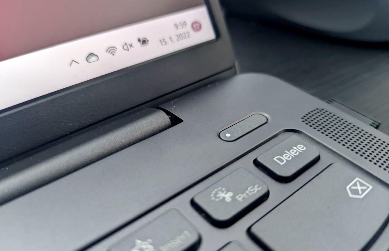 Tlacidlo zapinania a vypinania notebooku vo windows