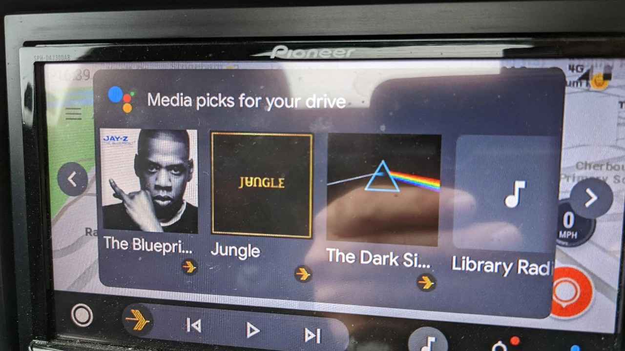 Android Auto dostava funkciu odporucania audio obsahu_2