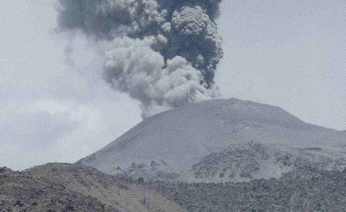 sopecna erupcia