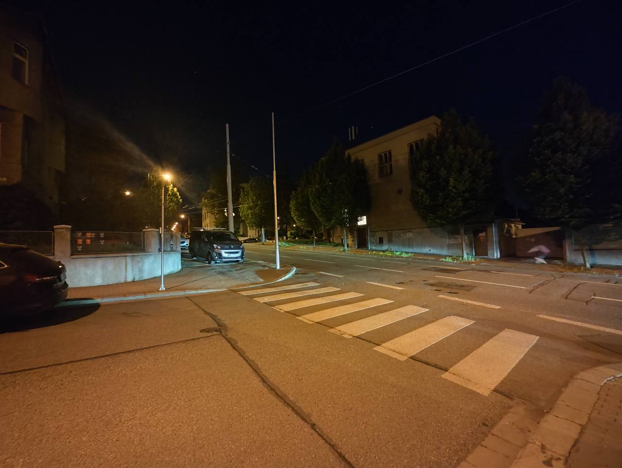 50mpx ultrawide night skomprimovaný Xiaomi 12 Pro