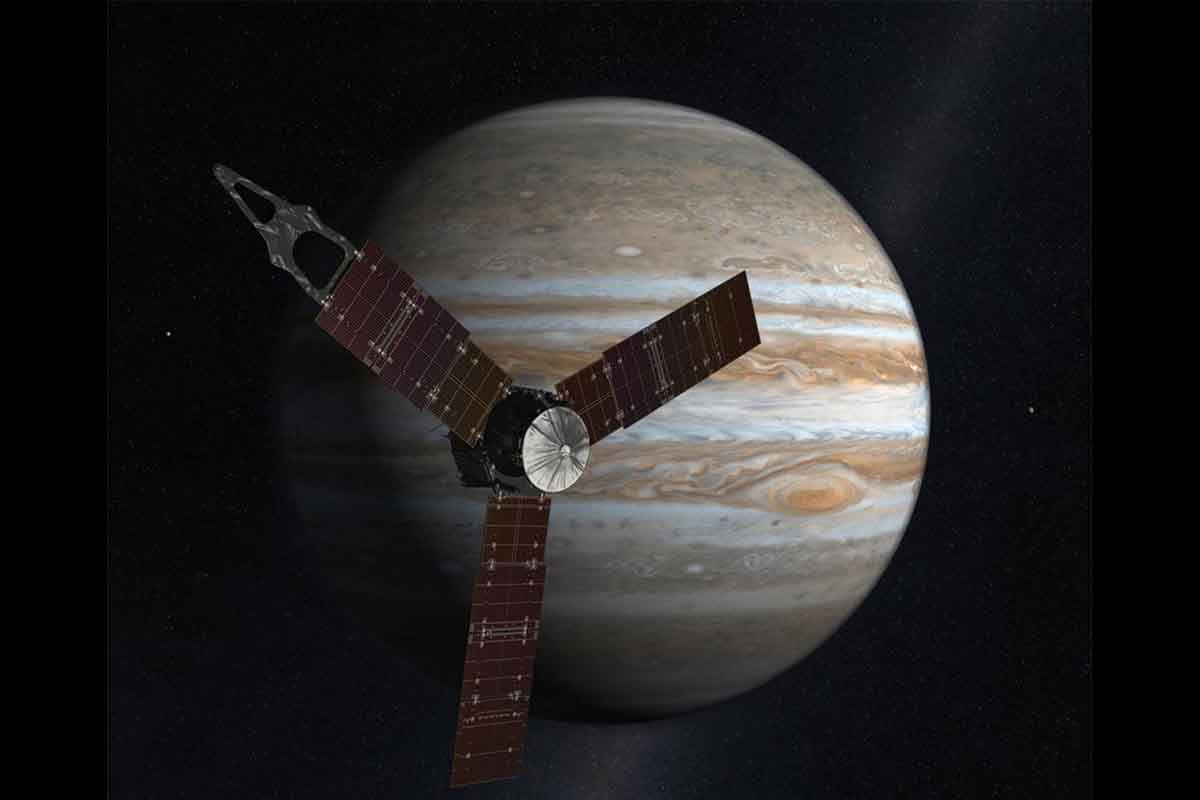 Sonda Juno sa dotkla oblakov Jupitera