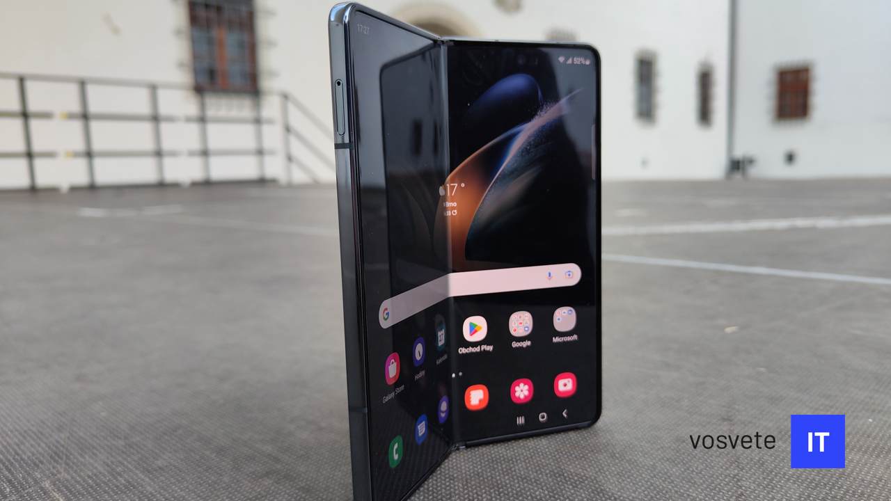 Samsung Galaxy Z Fold 4 rozložený