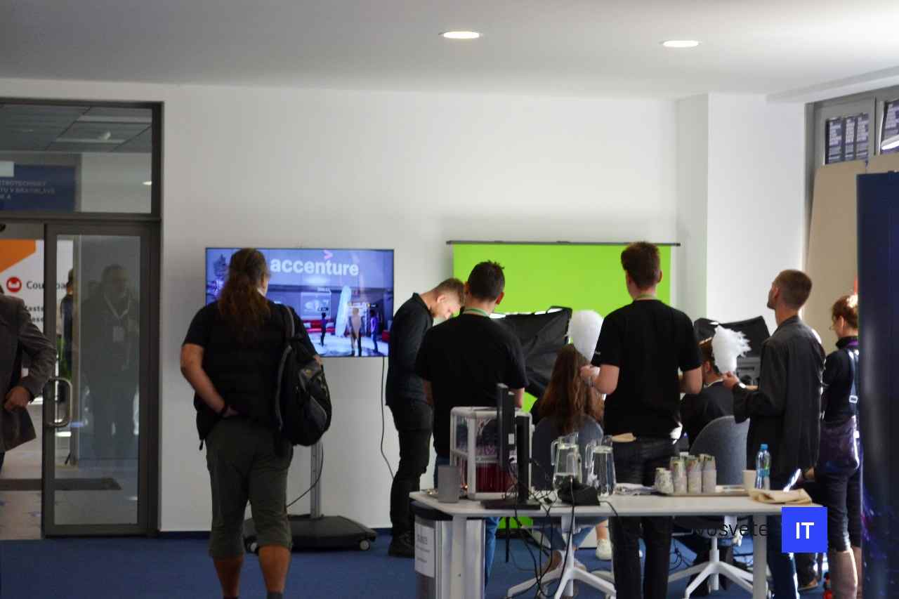 Accenture metaverse_3_ako ludia skusali rozne technologie