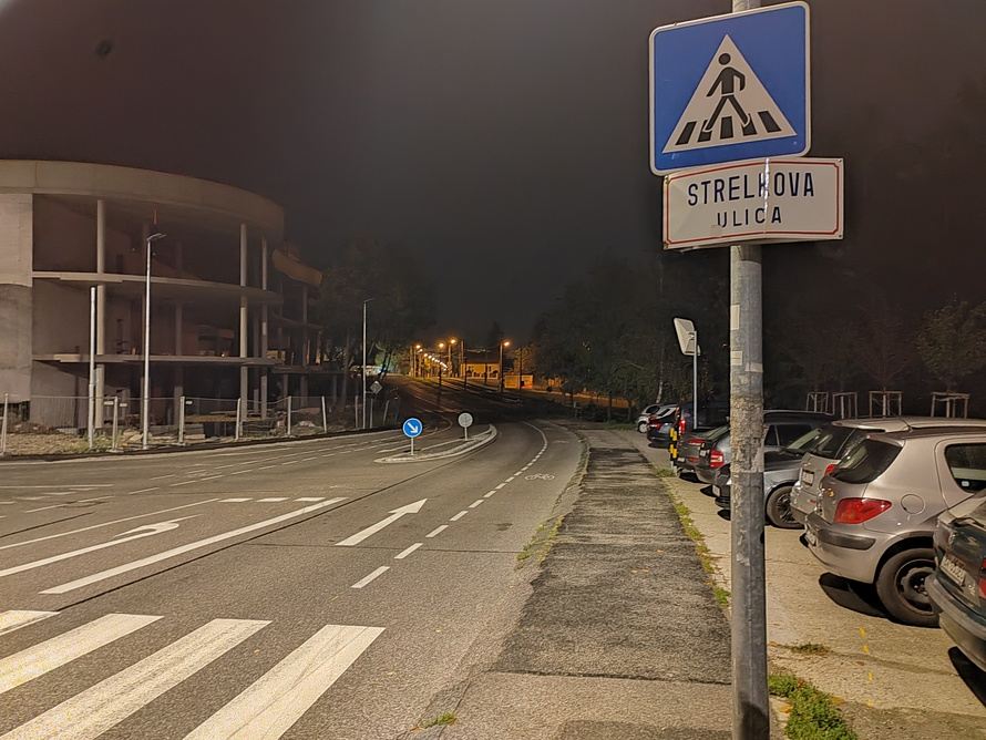 porovnanie hlavnej kamery a ultrasirokej honor 70 (1)
