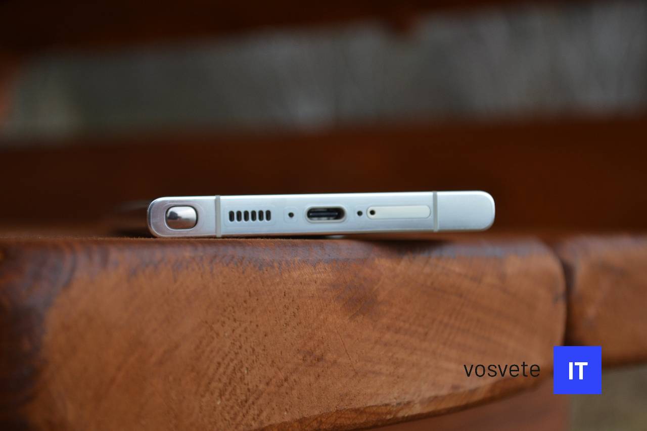Samsung Galaxy S22 Ultra_spodna stena