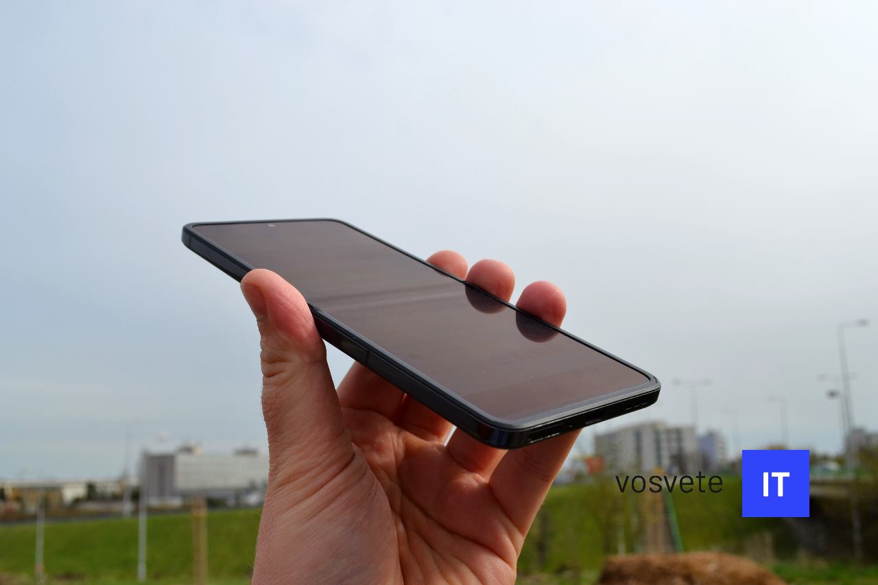 OPPO Find N2 Flip ohyb