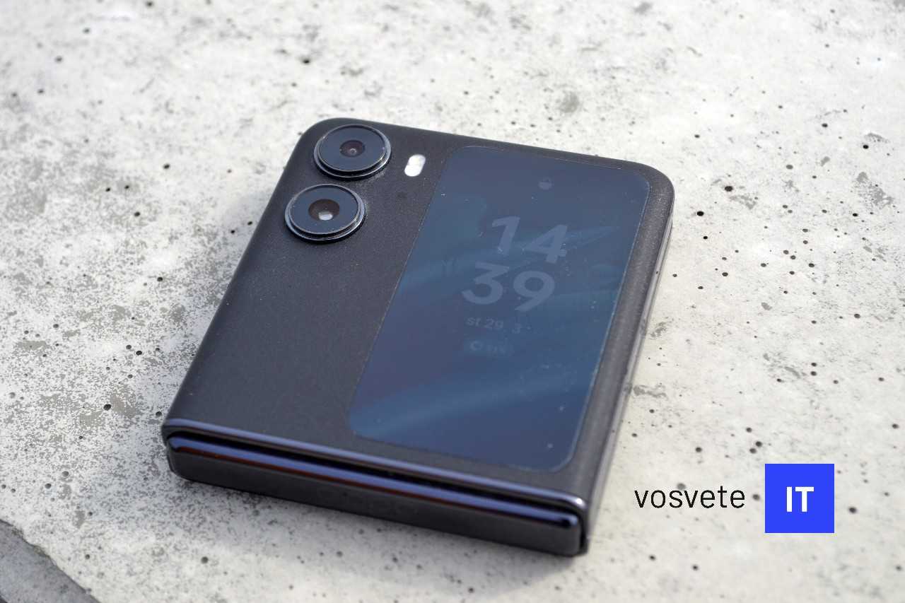 OPPO Find N2 Flip pohlad na sklopeny displej