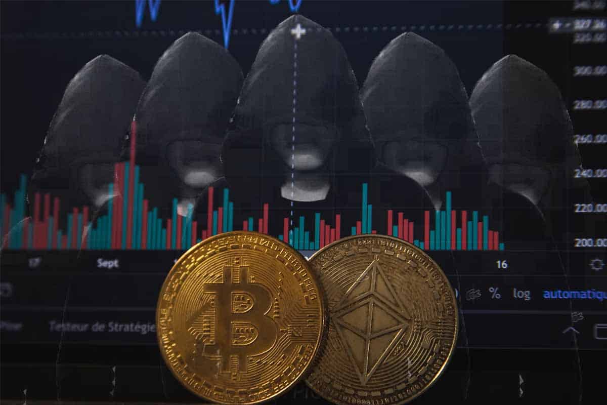 Europol zadržal päť významných podvodníkov s online investíciami