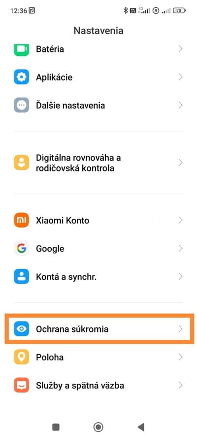 Ktoré aplikácie pristupujú k vašim povoleniam?