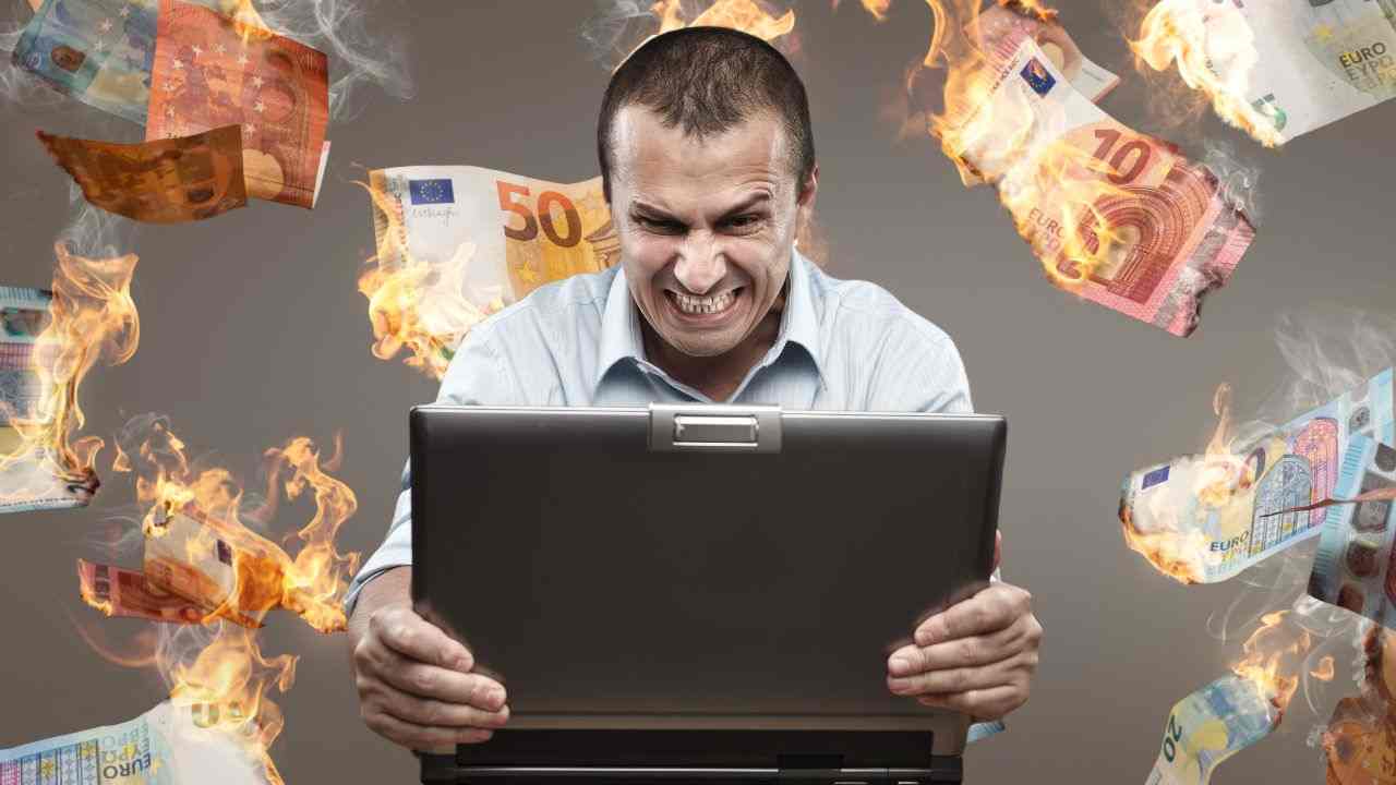 hackeri pocitact straca penazi