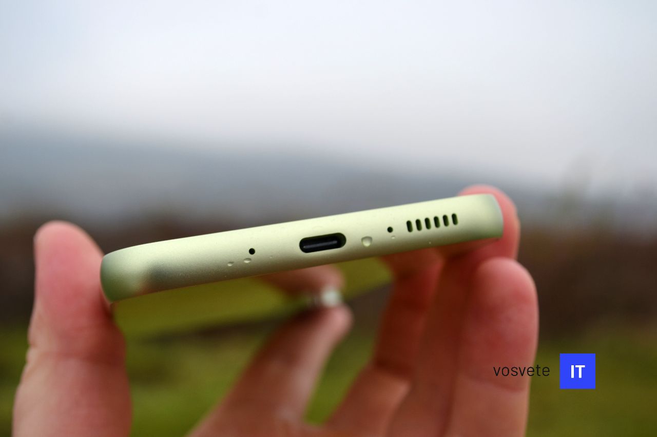 Recenzia Samsung Galaxy A54 5G spodna hrana