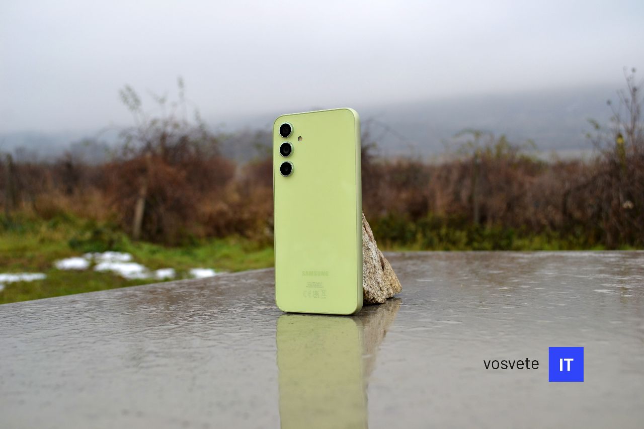 Recenzia Samsung Galaxy A54 5G zadna stena
