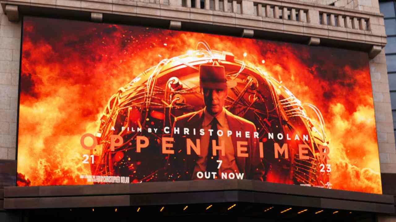 film Oppenheimer_titulka