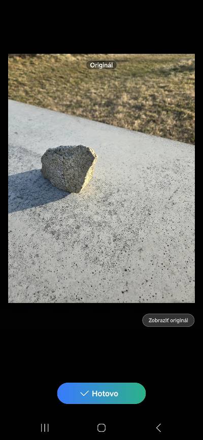 odstranenie objektu z fotografie AI Samsung_original