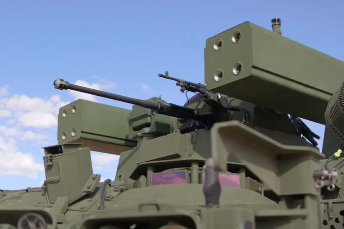 Britské viacúčelové vozidlo AMPV úspešne prešlo test protidronového obranného systému.