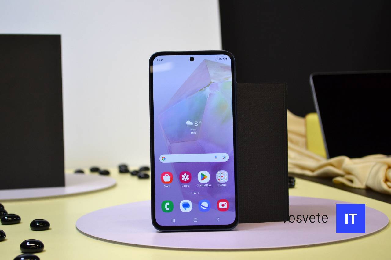 Samsung Galaxy A35 displej.jpg