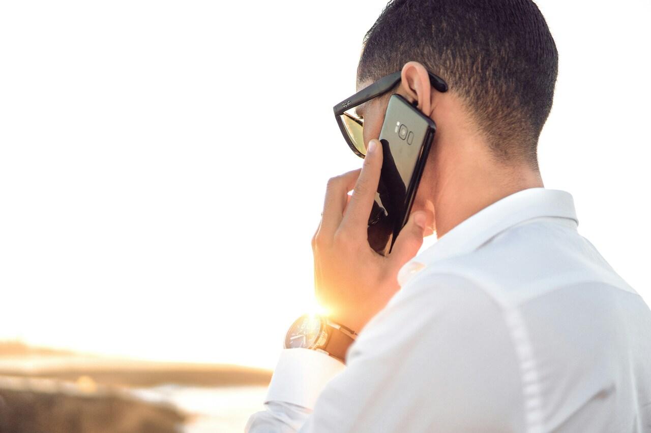 telefonat a hovory