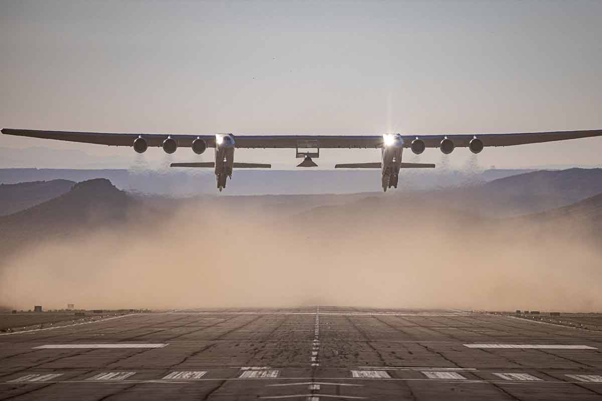 Spoločnosť Stratolaunch má za sebou prvý testovací hypersonický let