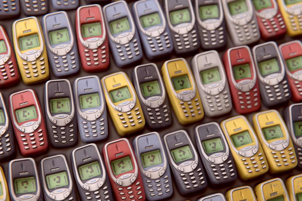 Veľa ľudí odmieta smartfón v prospech tlačidlového mobilu