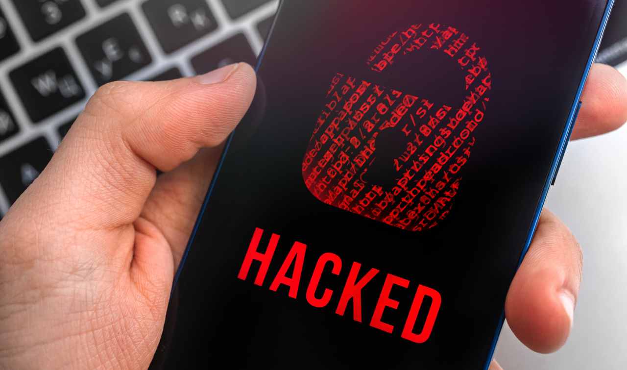 hacknuty smartfon napadnuty smartfon virus