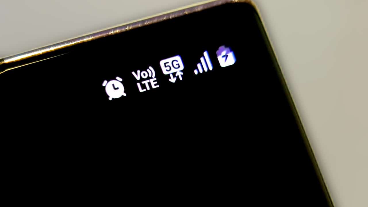 VoLTE 5G nabijanie bateria ikony